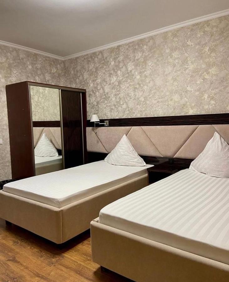 Diar Hotel Atyraū Eksteriør billede